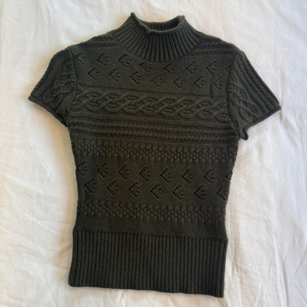 Green guizio knit sweater with textured cable and diamond patterns